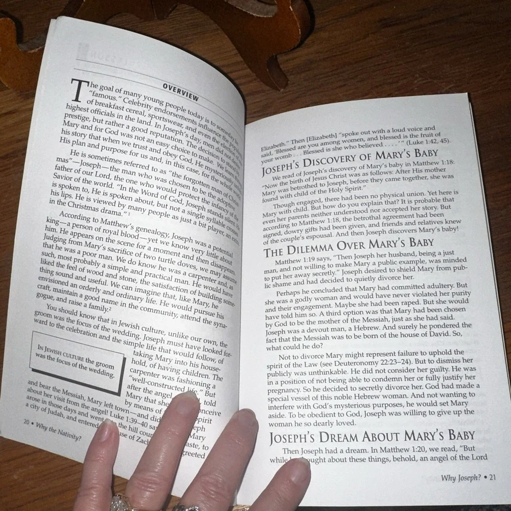 Why the‎ Nativity Paperback Study Guide By David Jeremiah